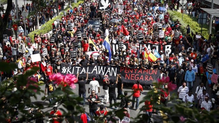 Malaysia: as the economy weakens, authoritarianism creeps in