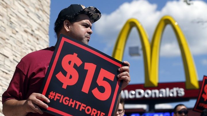Minimum wage at the centre of the US presidential campaign