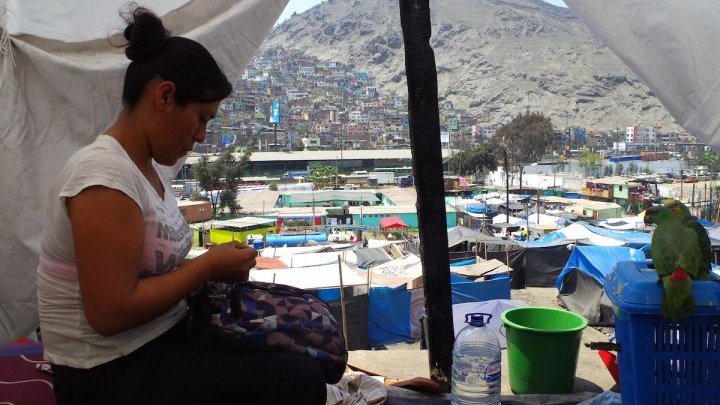 Lima: una comunidad indígena afirma haber sido “abandonada” tras un incendio devastador