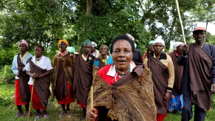 Malgré un jugement historique, la communauté Ogiek du Kenya lutte toujours pour son retour aux terres ancestrales 