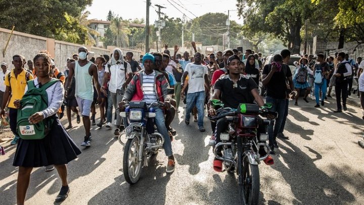 L'insécurité qui fait rage en Haïti rend le quotidien des habitants toujours plus risqué