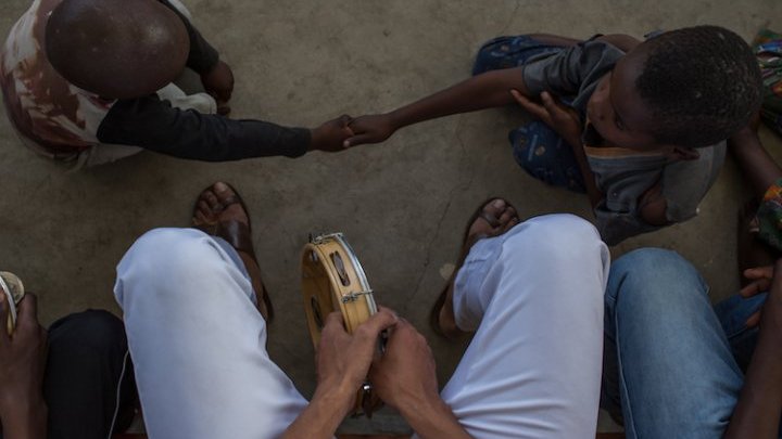 En RDC, d'anciens enfants soldats trouvent leur salut dans la capoeira