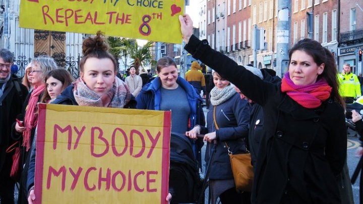 Pro-choice groups mobilise ahead of Irish abortion referendum 