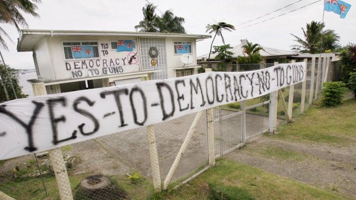 Líder sindical obligado a dimitir para presentarse a las elecciones en Fiji
