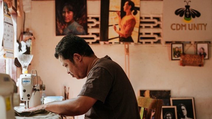 Ni réfugiés ni migrants économiques, les travailleurs birmans en Thaïlande vivent dans l'ombre