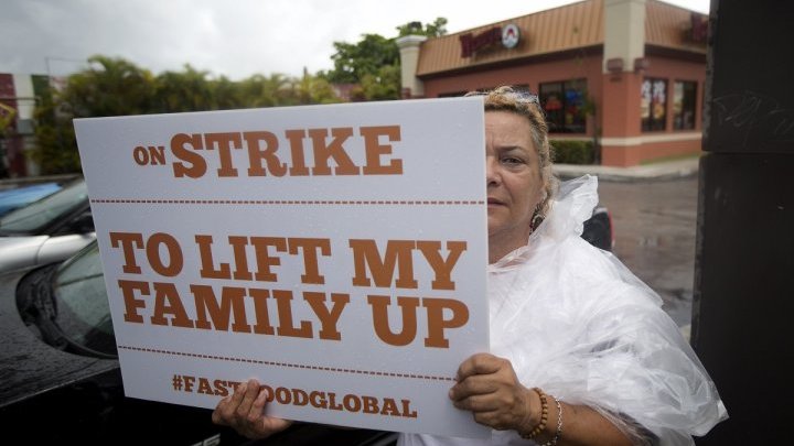 Global mobilisation to defend the right to strike