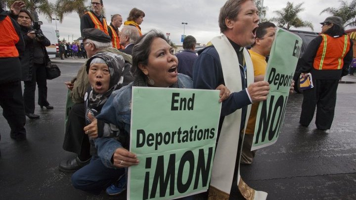 Condenan los sindicatos estadounidenses las deportaciones de familias centroamericanas
