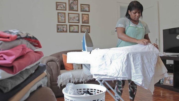La difícil situación de los trabajadores del hogar en Brasil