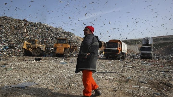 In a time of global crises, waste workers are our unsung heroes 