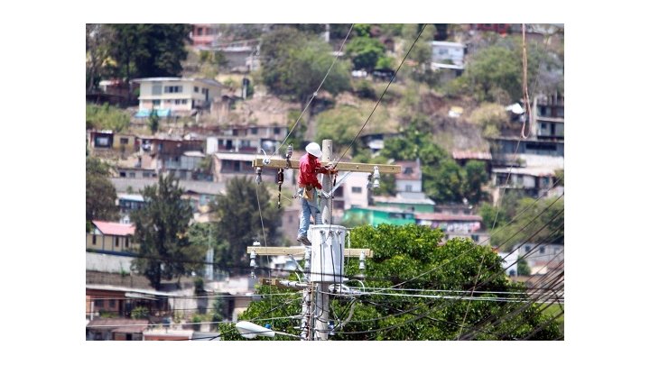 Honduras: sindicatos rescatan empresa estatal 