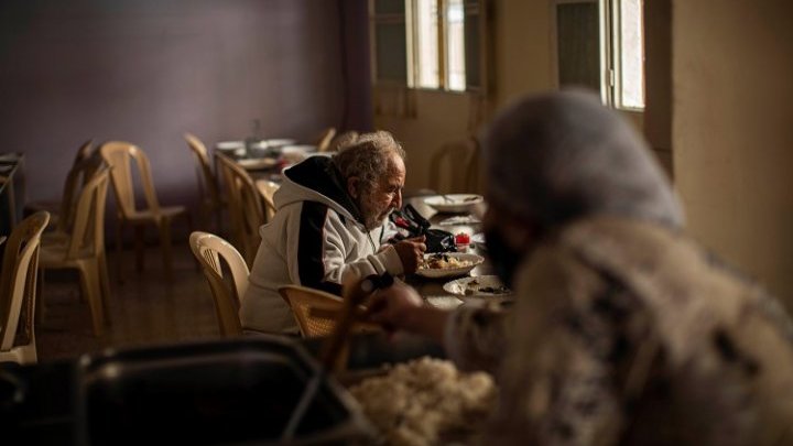 Growing old without social protection or a pension in Lebanon