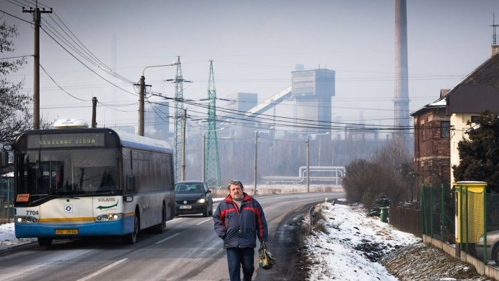 Bosnia trades air pollution and public health for steel jobs