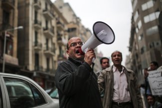 Egipto da nuevos pasos para reprimir la disconformidad de los funcionarios