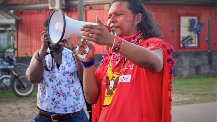 Francia debe “reconocer la singularidad de los pueblos autóctonos de Guyana”, dice el portavoz y activista Christophe Yanuwana Pierre