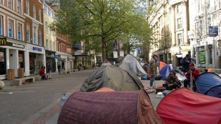 Queremos una vivienda: las personas sin hogar de Manchester luchan contra los recortes