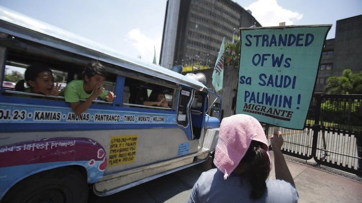 Comment protéger les travailleurs domestiques philippins contre les violences et l'exploitation au Moyen-Orient ?