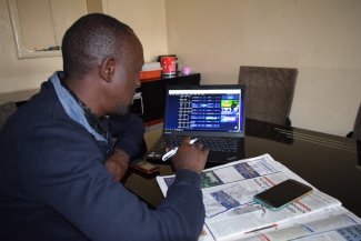 Les paris sportifs en ligne : nouvel eldorado des jeunes Kenyans en manque d'emploi