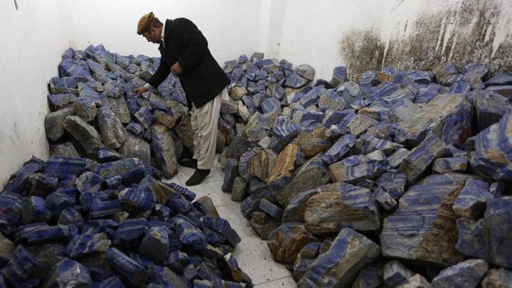 ¿Soldados por minerales? EEUU regresa a Afganistán atraído por prometedores recursos mineros