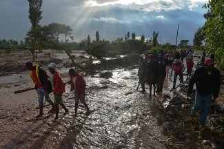 Malgré les répercussions de la crise sanitaire, les syndicats kenyans prennent l'urgence climatique à bras-le-corps