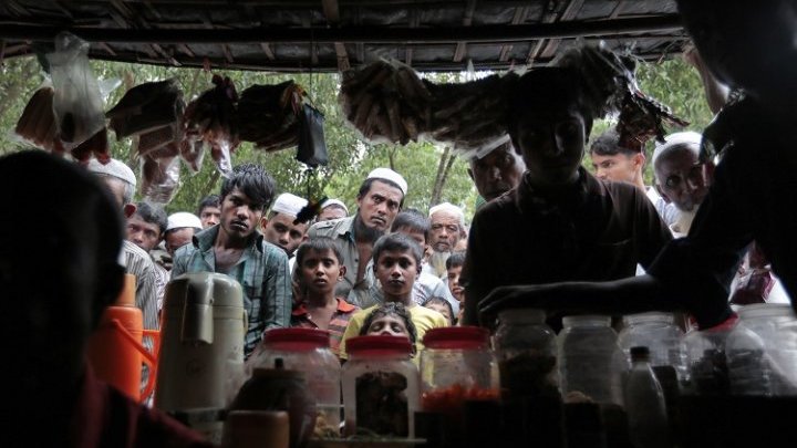 Bangladés mantiene su proyecto de enviar a refugiados rohinyás a una isla inhabitada