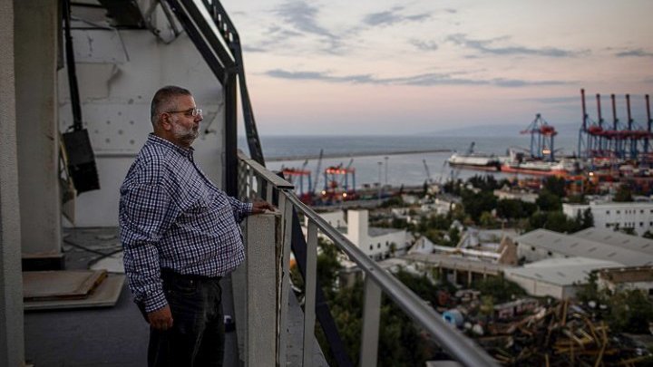 Las empresas y trabajadores afectados por la explosión del puerto de Beirut, atrapados entre múltiples crisis