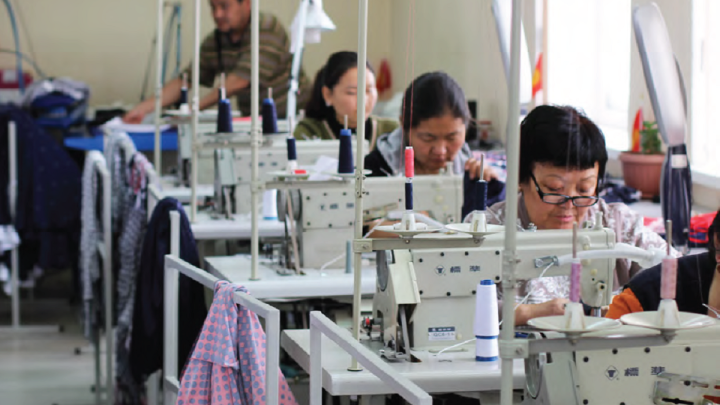 La lucha por el trabajo decente en el sector de la confección en Kirguistán
