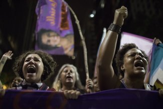 ¡E iremos a más!: la lucha mundial por los derechos de las mujeres